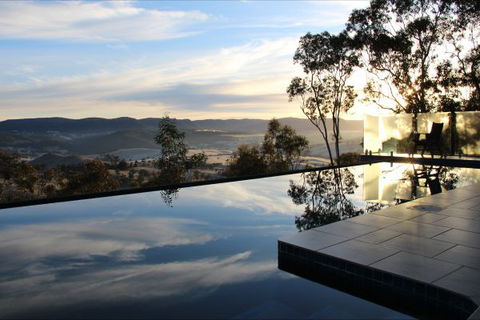 Jenolan Valley View - Perths Hotel 3