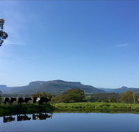 Minimbah Farm Cottages - Perths Hotel