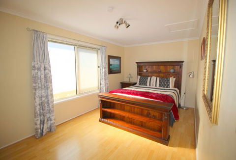 Christies Cottage For Holidays And Relocations. - Perths Hotel 20