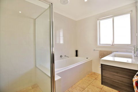 Escape At Culburra - Perths Hotel 8