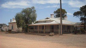 Kingoonya Hotel - Perths Hotel 0