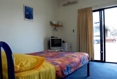 Comfort Hostel - Perths Hotel