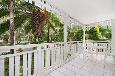 Apartments At The White House Port Douglas - Perths Hotel 1