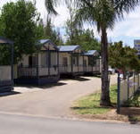 Lakeside Caravan Park - Perths Hotel