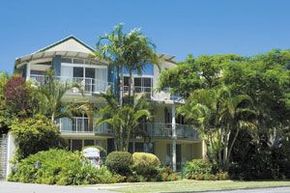 Noosa Outrigger Beach Resort - Perths Hotel 0