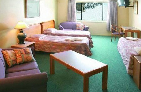 Matterhorn Lodge - Perths Hotel 3