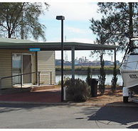 Port Pirie Beach Caravan Park - Perths Hotel