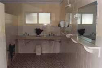 Tumby Bay Caravan Park - Perths Hotel 3