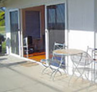 Bicheno on the Beach - Perths Hotel