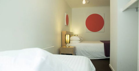 Silverski Falls Creek - Perths Hotel 3