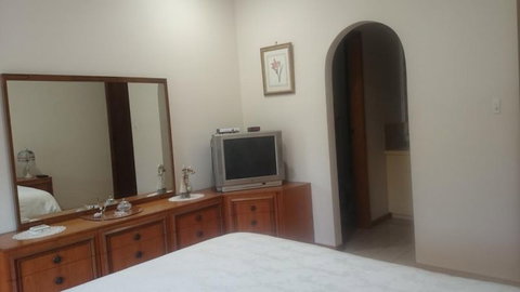 Gaerwood Bed Breakfast - Perths Hotel 5