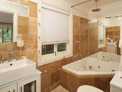 Aldgate Creek Cottage Bed And Breakfast - Perths Hotel 3