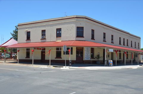 Copper Coast Hotel - Perths Hotel 1