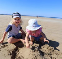 Anglesea Family Caravan Park - Perths Hotel