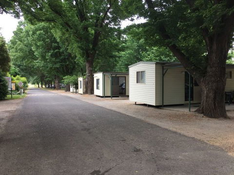 Colac Colac Caravan Park - Perths Hotel 4