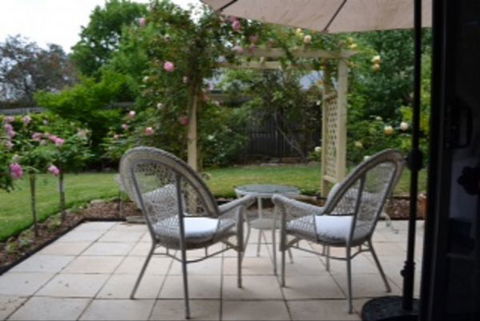 Garden Cottage B And B - Perths Hotel 1