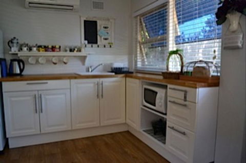 Garden Cottage B And B - Perths Hotel 2