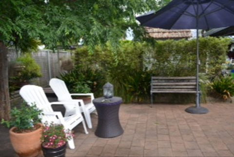 Garden Cottage B And B - Perths Hotel 5