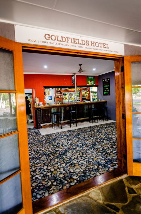 Goldfields Hotel And Finnigan's Rest - Perths Hotel 3