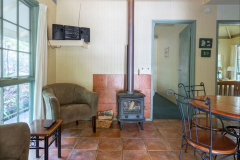 Kalimna Woods - Perths Hotel 1