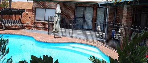 Karina Mews B&B - Perths Hotel 0