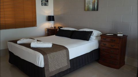 La Solana Holiday Apartments  - Mackay - Perths Hotel 3