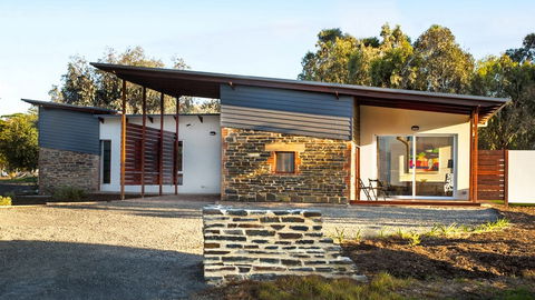 Jimmy Smith's Dairy - Perths Hotel 0