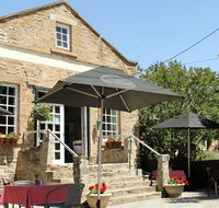 Mellers of Auburn Cafe and Accommodation - Perths Hotel
