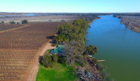 Mundic Waterfront Cottages - Perths Hotel 0
