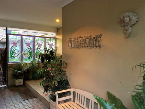 Palm Haven Bed And Breakfast - Perths Hotel 1