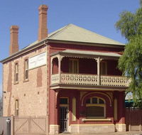 Savings Bank of South Australia - Old Quorn Branch - Perths Hotel