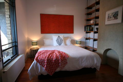 Two Five Zero / Richmond - Perths Hotel 2