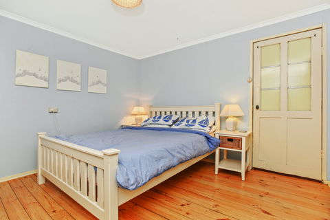 1 Oconner Street Normanville - Perths Hotel 4