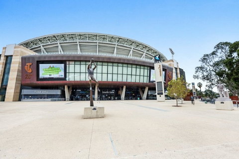 Adelaide Style Accommodation - Close To City In Stylish North Adelaide - Perths Hotel 1