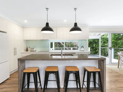 Amalfi Beach House - Perths Hotel 1