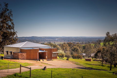 Angaston Saleyards - Auction Shed - Perths Hotel 5