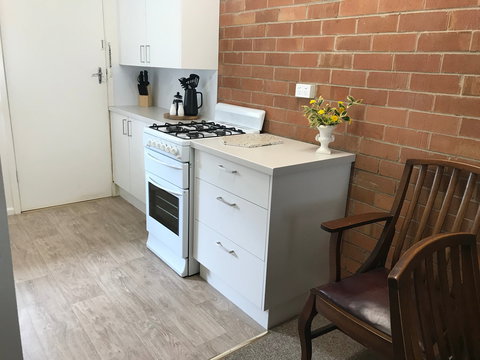 Annie's Hideaway - Perths Hotel 2