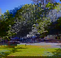 Ardern's Caravan Park Myrtleford - Perths Hotel