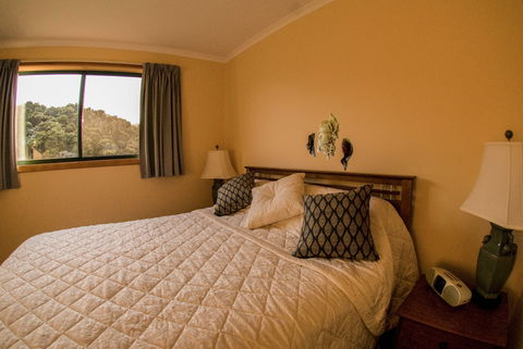 Burilda Waters - Perths Hotel 1