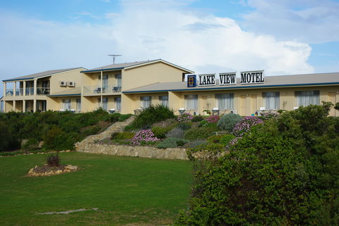 Lake View Apartments - Perths Hotel 0