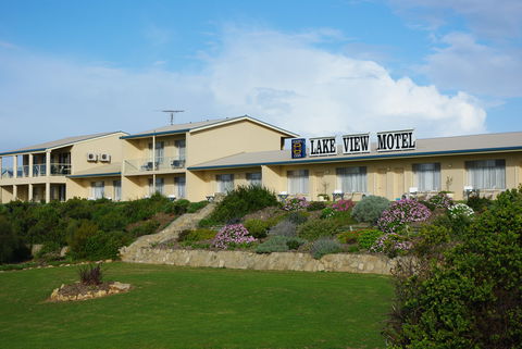 Lake View Apartments - Perths Hotel 2