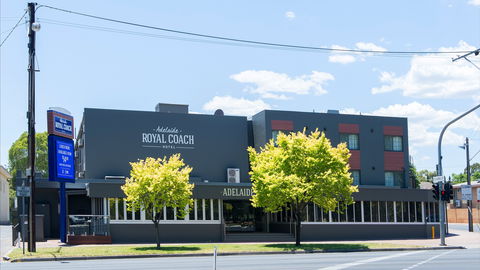 Adelaide Royal Coach - Perths Hotel 0