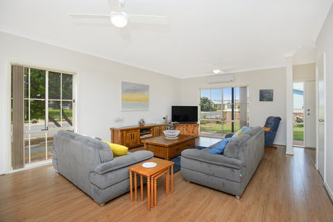 10 Majory Street Normanville - Perths Hotel 3