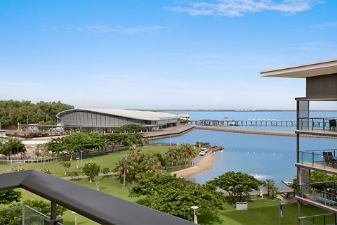 Ananya Executive - Perths Hotel 1