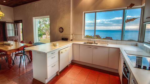 Antechamber Bay Retreats - Perths Hotel 1