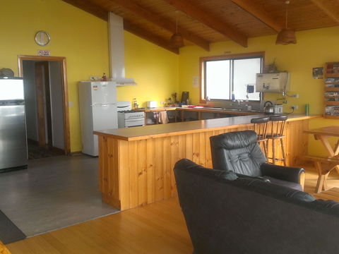 Bridport Seaside Lodge - Perths Hotel 4