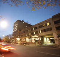 Canberra City YHA - Perths Hotel