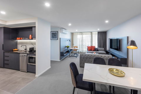 Deco Hotel Canberra - Perths Hotel 7
