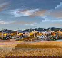 Dongara Tourist Park - Perths Hotel