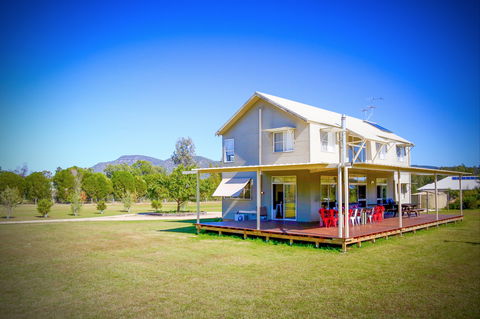 Hunter Olive House - Perths Hotel 0